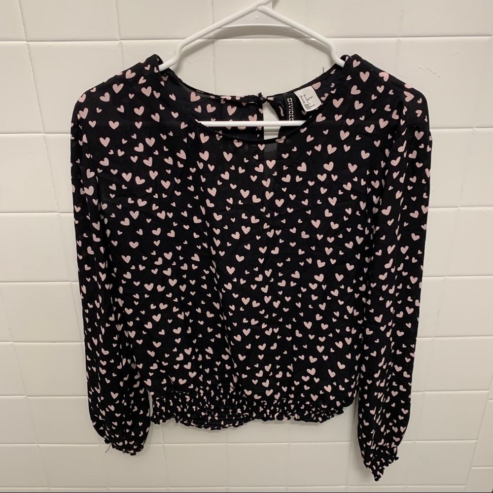 Heart shirt with scrunch bottom by divided